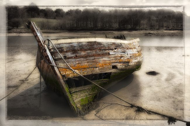 06  Abandoned Boats  Woodbridge  IDN0199105-GRB  2013